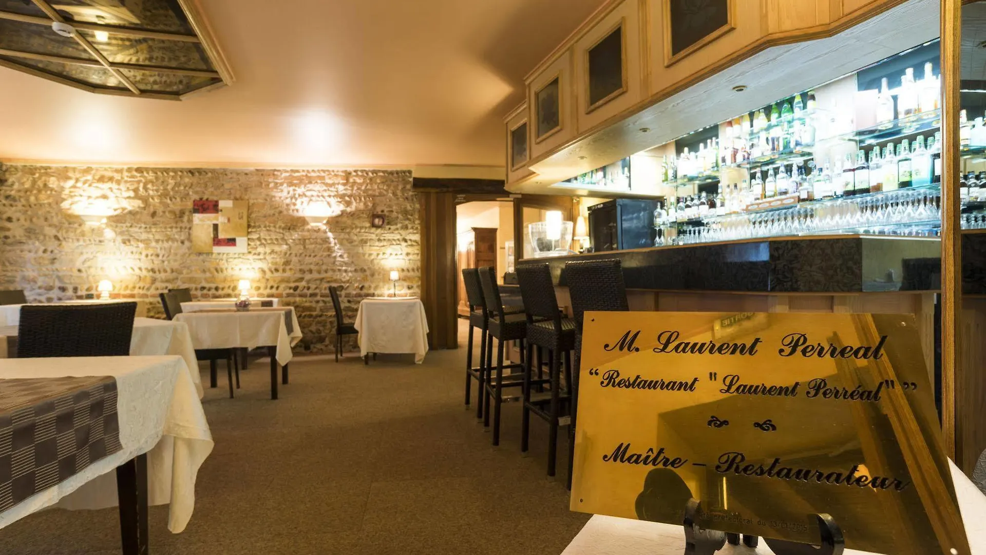 Hotel Restaurant Laurent Perreal Attignat 2*,